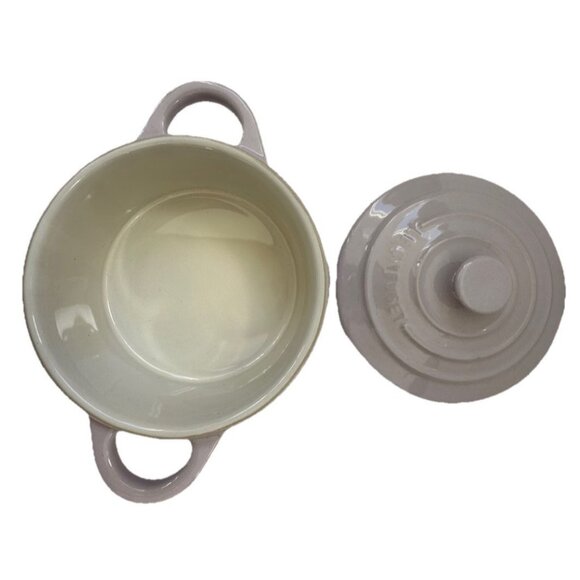 Le Creuset Mini Cocotte Petite Round Casserole 8 oz Stoneware Lavender 0.25L NOS - Picture 7 of 11